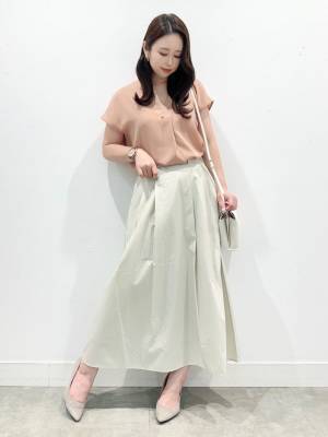 セール価格じゃないのに、990円！？【GU】イロチ買いしたい♡「高見えシャツ」