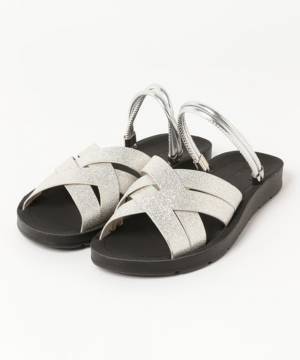 毎日使えるサンダルが欲しい♡【グローバルワーク】狙いたい「旬サンダル」