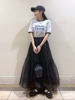 大人可愛い♡【黒チュールスカート】で作る「夏デートコーデ」