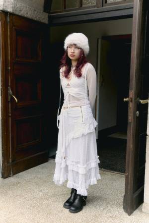 ファッションウィークスナップ in ベルリン！キラリと光る、アイテムづかい