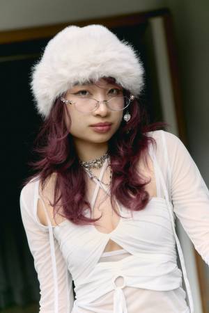 ファッションウィークスナップ in ベルリン！キラリと光る、アイテムづかい