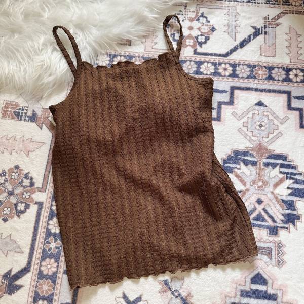 メロウフリル可愛い♡【しまむら】こっくりブラウンの「カップ付きキャミ」