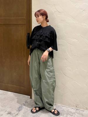 即マネするっきゃない！ 一点投入で垢抜ける♡【旬フリルトップス】