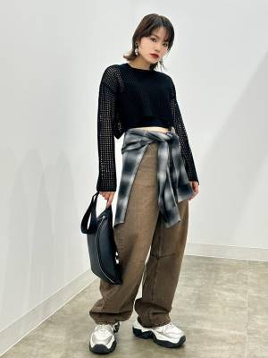 人気で『発売延期』だって！？【GU】SNSで話題♡「バレルレッグジーンズ」って？