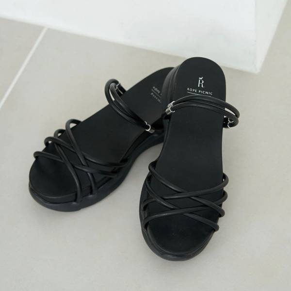 夏も《ブラック》が至高！【ROPÉ PICNIC】一軍にしたい♡「ファッション小物」