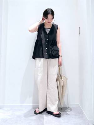 羽織るだけでサマ見え♡【グローバルワーク】秋も大活躍！「万能ベスト」