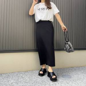 値下げキターッッ！！【UNIQLO : C】シルエットきれい♡「ナロースカート」