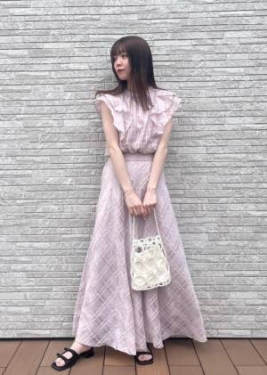 夏コーデの鮮度をUP♡【VIS】いま、欲しいのは「シアーフリル」