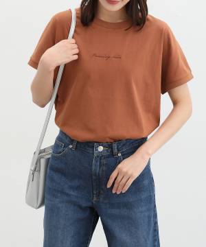 セール価格だと思った♡【ハニーズ】何枚あっても嬉しい！「高見えロゴT」