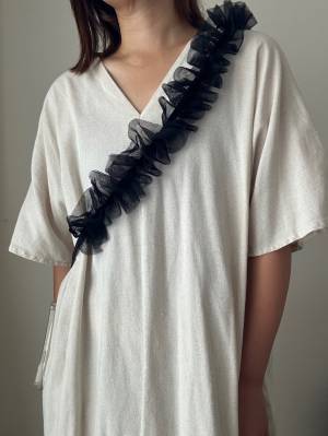 女子力アップ間違いなし！？【WEGO】「チュールスマホショルダー」が可愛すぎる♡