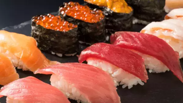 寿司屋で…男「貧乏人が背伸びすんな（笑）」他の客をバカにする男。だがその後…⇒「え…？」“客の正体”に顔面蒼白！？