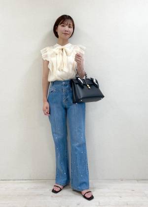 まって、めっちゃ可愛い♡【VIS】大きめリボンが今っぽ♡「ボウタイブラウス」