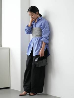 オンオフ愛用決定！ 鮮やか【ブルーシャツ】でクール美人に♡