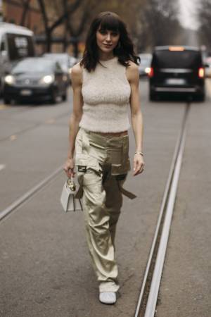 暑い日には柔和な「ニュアンスカラー」で涼しげに！ 【ストリートスナップ】