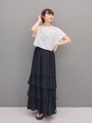 シンプルコーデに映えそう♡ 夏ムード高まる【キラキラアイテム】って？