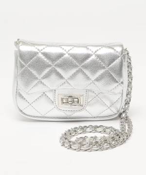 この夏、大注目！【ハニーズ】コーデのアクセントになる♡「シルバーバッグ」