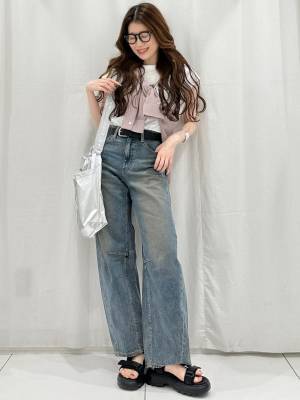 話題沸騰中！！【GU】おしゃ見え度半端ない♡「バレルレッグジーンズ」