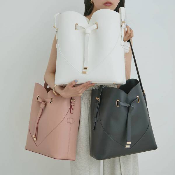 「さりげないハート」にきゅん♡ 【VIS】大人可愛い「旬バッグ」