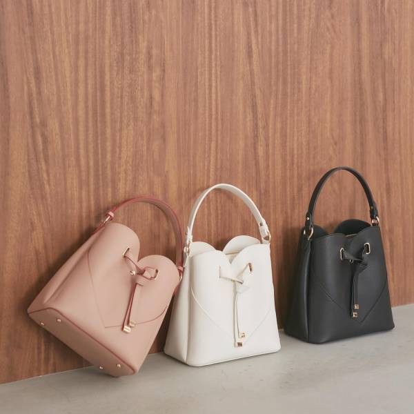 「さりげないハート」にきゅん♡ 【VIS】大人可愛い「旬バッグ」