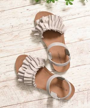 こんなに可愛くて3000円以下！？【ハニーズ】足元映え間違いナシ！「旬サンダル」