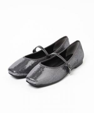 《オシャレ足元》を叶える♡【グローバルワーク】今買って秋まで長く使える「最新シューズ」