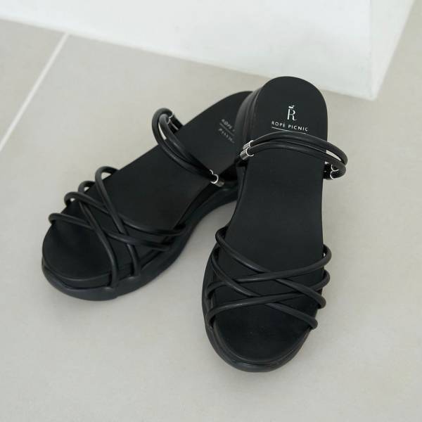 足元から垢抜ける♡【ROPÉ PICNIC】“履きやすさ”にこだわりアリ◎「大人気サンダル」
