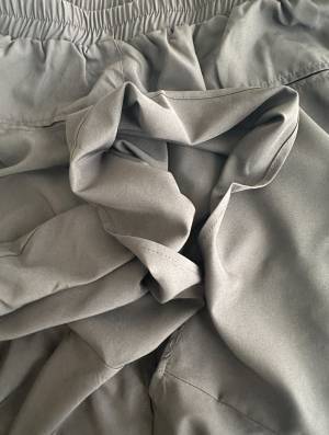 まるでサルエルパンツ！？【SHEIN】コーデの主役になる「デザインスカート」