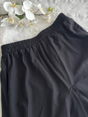 まるでサルエルパンツ！？【SHEIN】コーデの主役になる「デザインスカート」