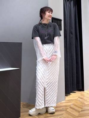 カジュアルもきれいめも◎【レーストップス】で作る「垢抜けコーデ」