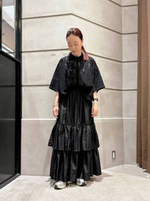 カジュアルもきれいめも◎【レーストップス】で作る「垢抜けコーデ」