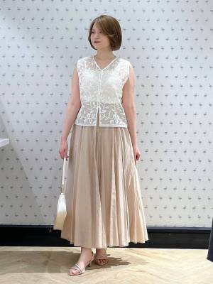 デート服、もう悩まない！ 大人におすすめ【ベージュコーデ】♡