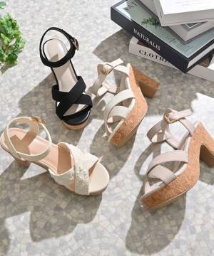 バリエーション豊富！【ハニーズ】毎日履きたい♡「最旬サンダル」