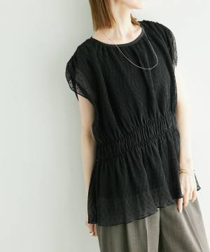 夏でも“黒”が着たい♡【ROPÉ PICNIC】軽やかに見える！「黒トップス & ワンピース」