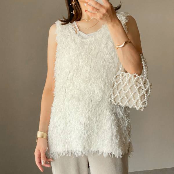 素材で秋を先取り！！【しまむら】存在感たっぷりの「フリンジファーベスト」