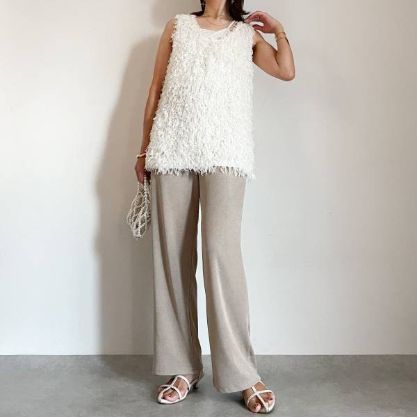 素材で秋を先取り！！【しまむら】存在感たっぷりの「フリンジファーベスト」