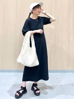 夏も『黒』が好き♡【GU】着るだけでオシャレ見えする！「ブラックワンピ」