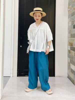 夏は断然【白トップス】推し♡ 涼しげ & 大人っぽ「カジュアル コーデ」