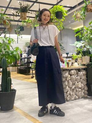 夏は断然【白トップス】推し♡ 涼しげ & 大人っぽ「カジュアル コーデ」