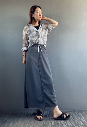 ちょっとしたお出かけもOK ！【SHEIN】「スウェットスカート」コーデ4選