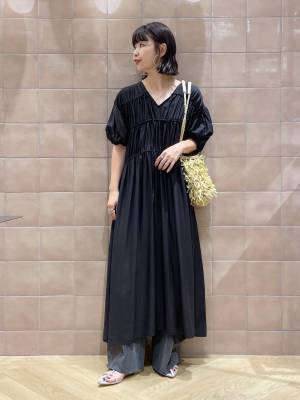 ＜晩夏こそ、着たい♡＞大人度アップ【ブラックワンピ】