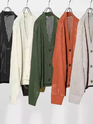 透け感にドキッ♡【ユニクロ】上品に着られる「大人メッシュトップス」って？