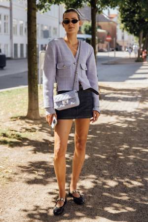 「デニム」こそもっと自由に着こなしたい！ お洒落心を刺激する最新コーデ【ストリートスナップ】