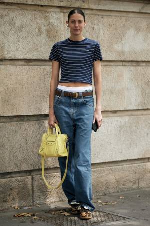「デニム」こそもっと自由に着こなしたい！ お洒落心を刺激する最新コーデ【ストリートスナップ】