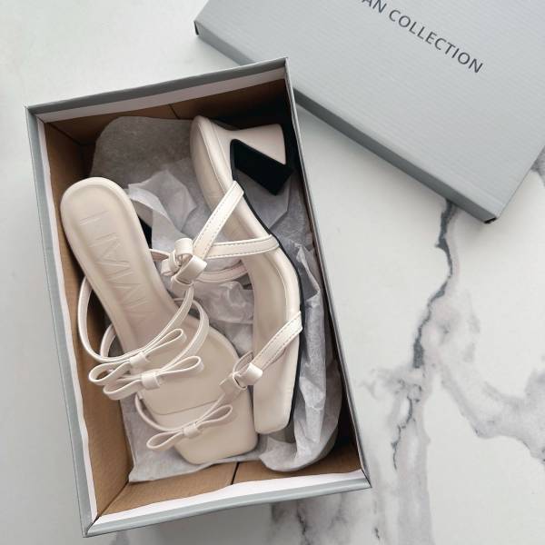 いつものコーデが華やかに！ リボンが目を惹く♡【旬サンダル】