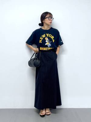 上品さがたまらん♡ 大人っぽ【ネイビーアイテム】が見逃せない！