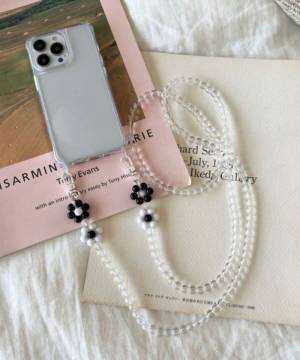 何個あっても嬉しい！【ローリーズファーム】の「モバイルショルダー」が可愛い♡