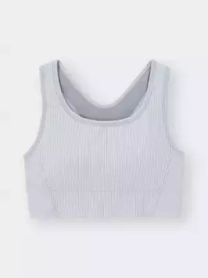 『最強アイテム』見つけた！【GU】日常シーンでも運動着でも◎「優秀アイテム」