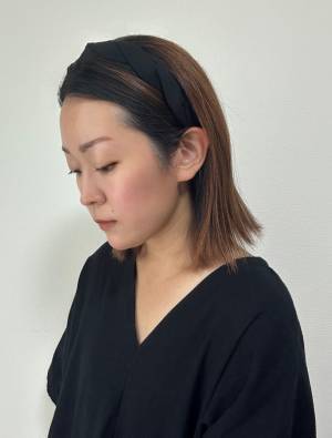 時短でオシャレに！【SHEIN】程よいボリューム感がgoodな「ツイストカチューシャ」