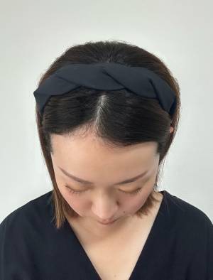 時短でオシャレに！【SHEIN】程よいボリューム感がgoodな「ツイストカチューシャ」