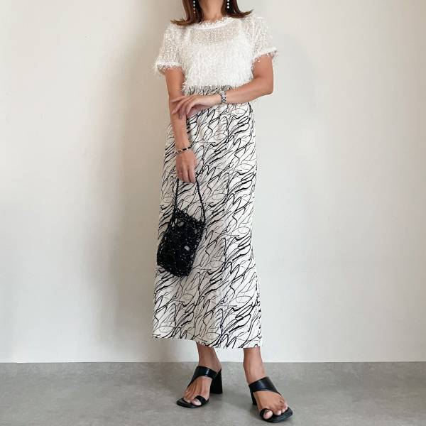 着回し無限大！！【しまむら】「フリンジファートップス」で秋先取りコーデ